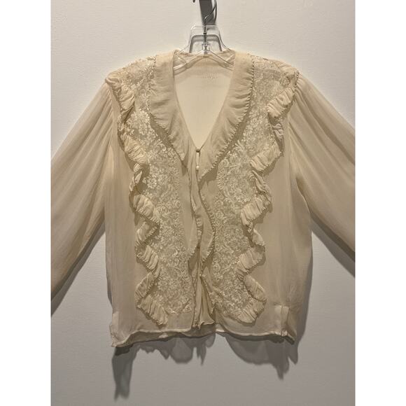 Unlabeled Vintage Cream Chiffon Lace Ruffle Blouse with Double Cuffs medium - Picture 14 of 15